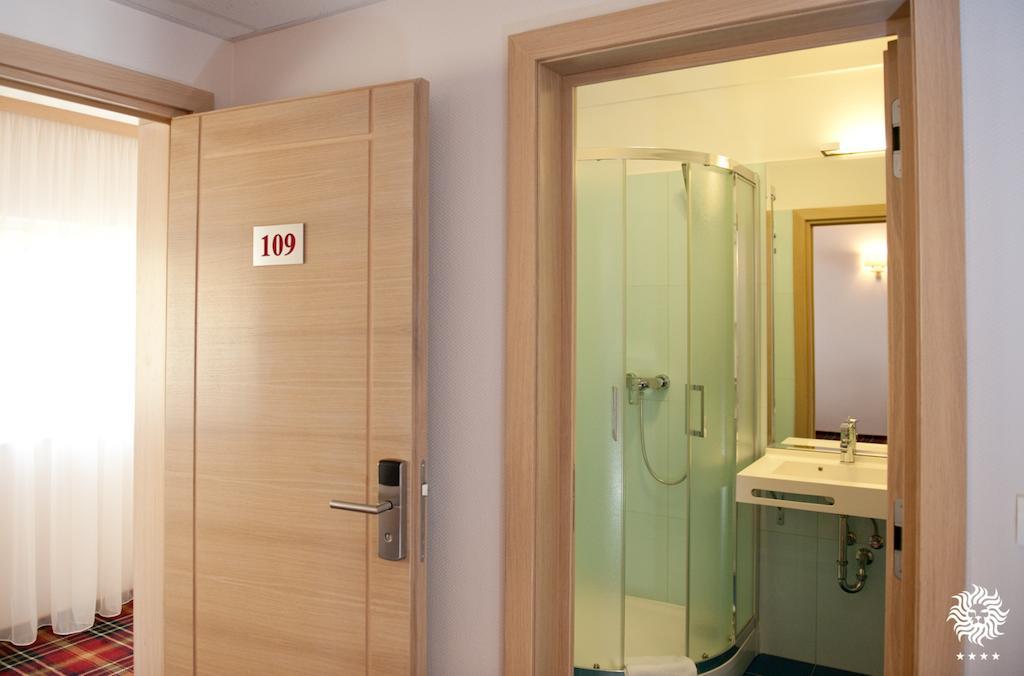 Hotel Leon & Spa Arad Room photo